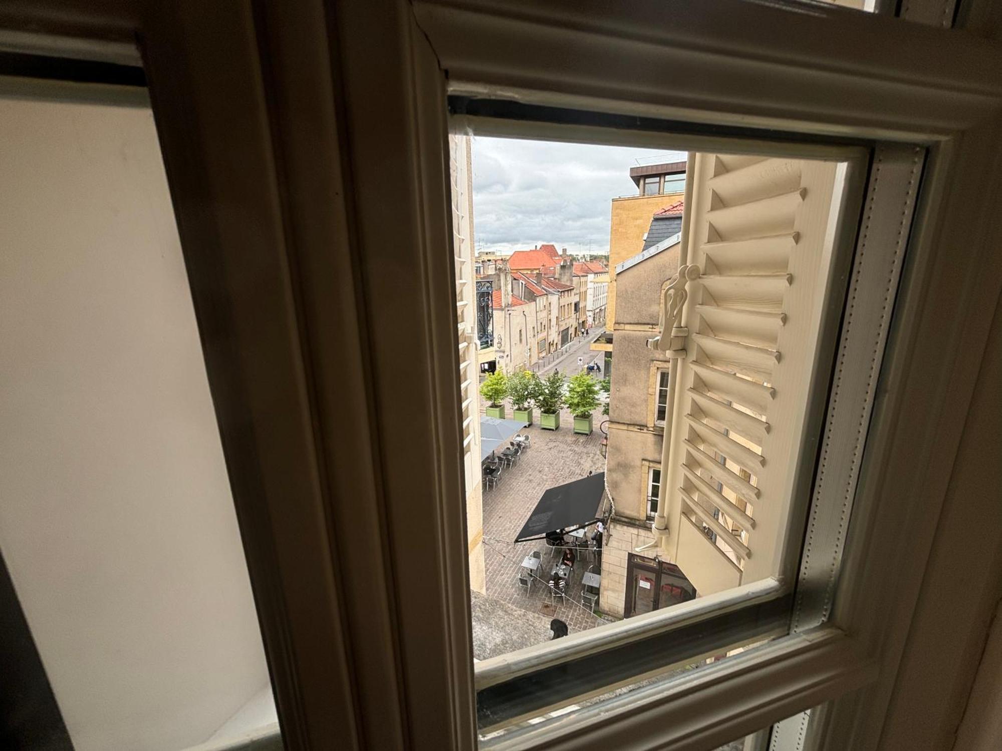 Appartamento Louis Premier Et Second Metz Centre Un Sejour A Part Esterno foto